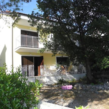 Apartments Nives Crikvenica Exterior foto