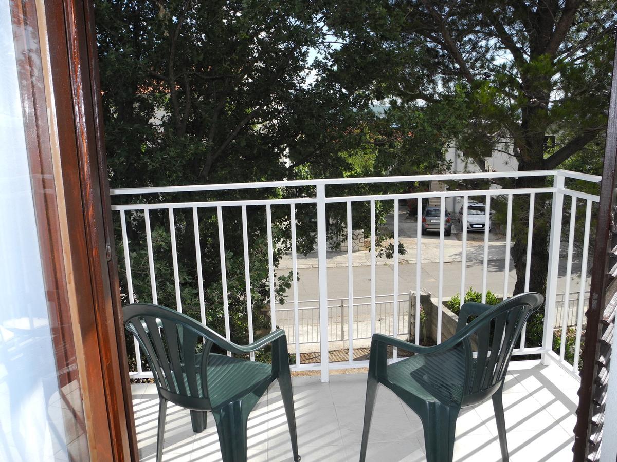 Apartments Nives Crikvenica Exterior foto