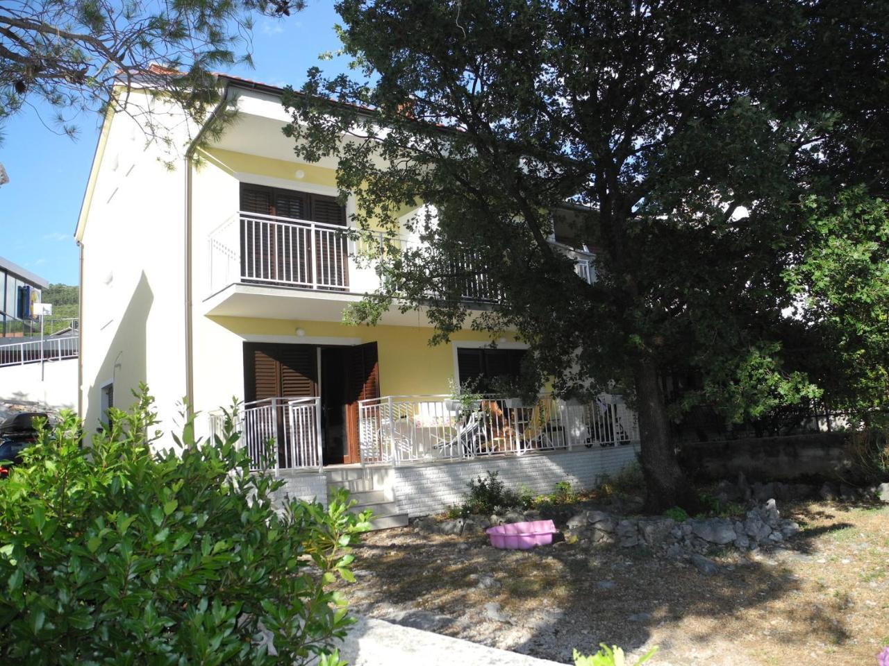 Apartments Nives Crikvenica Exterior foto